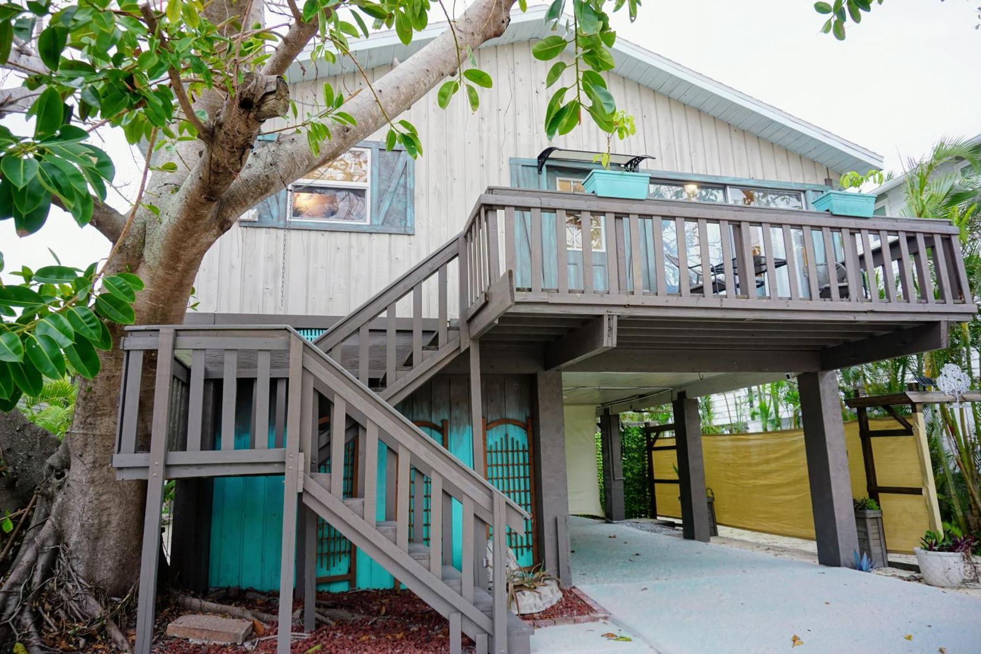 Ami Tree House Villa Bradenton Beach Exterior photo